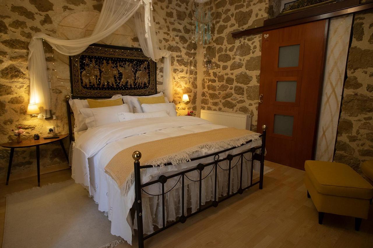 Stone Suite In The Center Of Korinth Exterior foto